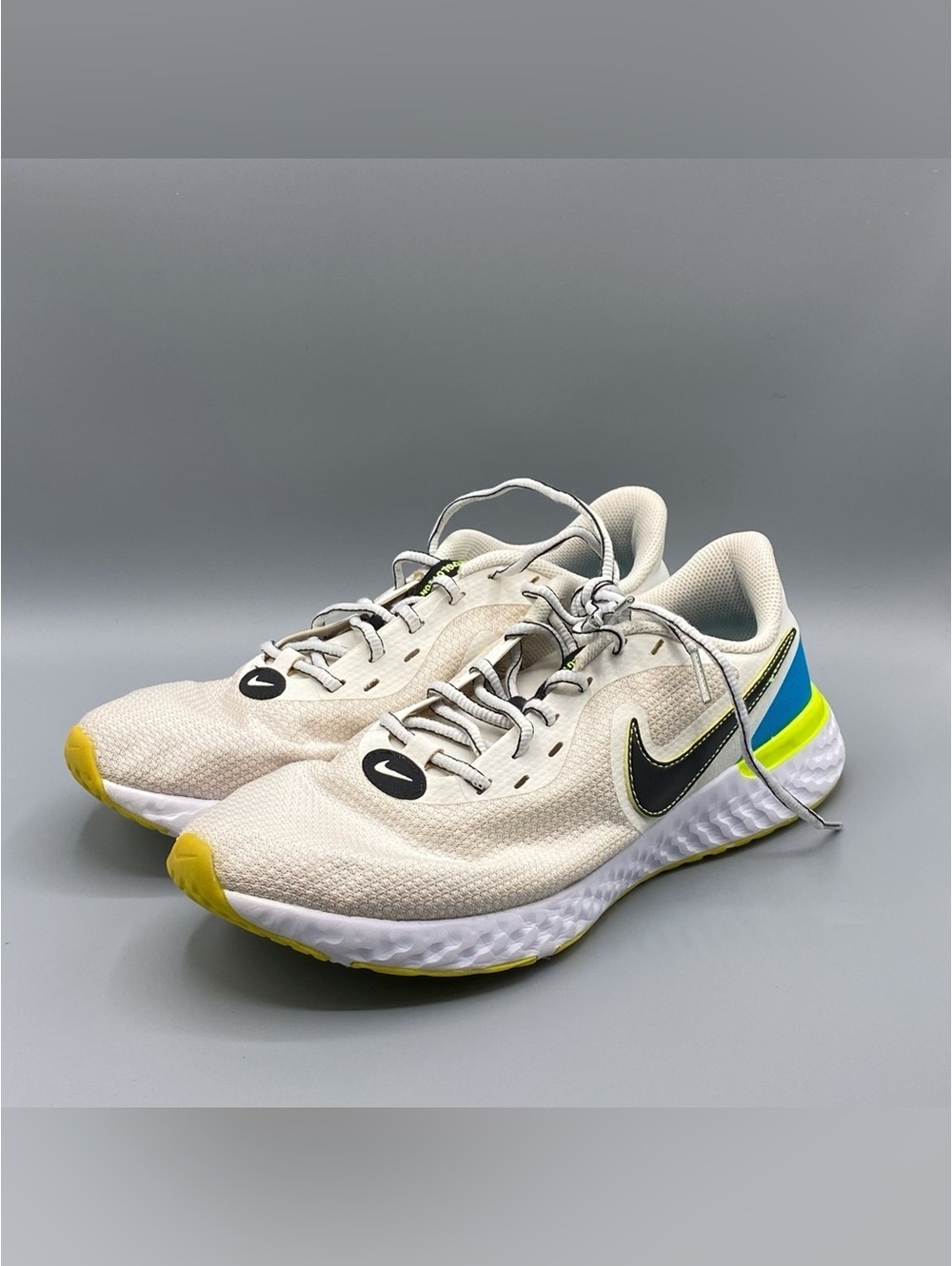 Nike Revolution 5 EXT Men's Athletic Shoes